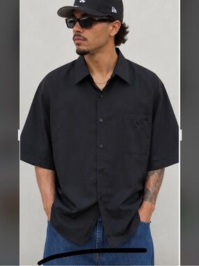 Pelle Pelle Y2K Men’s Black Short Sleeve Button-Up Shirt XL Streetwear